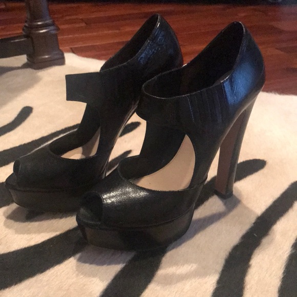 Prada Shoes - Final Sale❤️❤️❤️Prada heels 👠 ❤️👠
